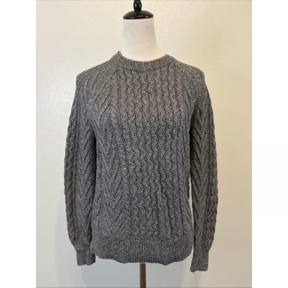 Men's Gray Cable Knit Crewneck Sweater